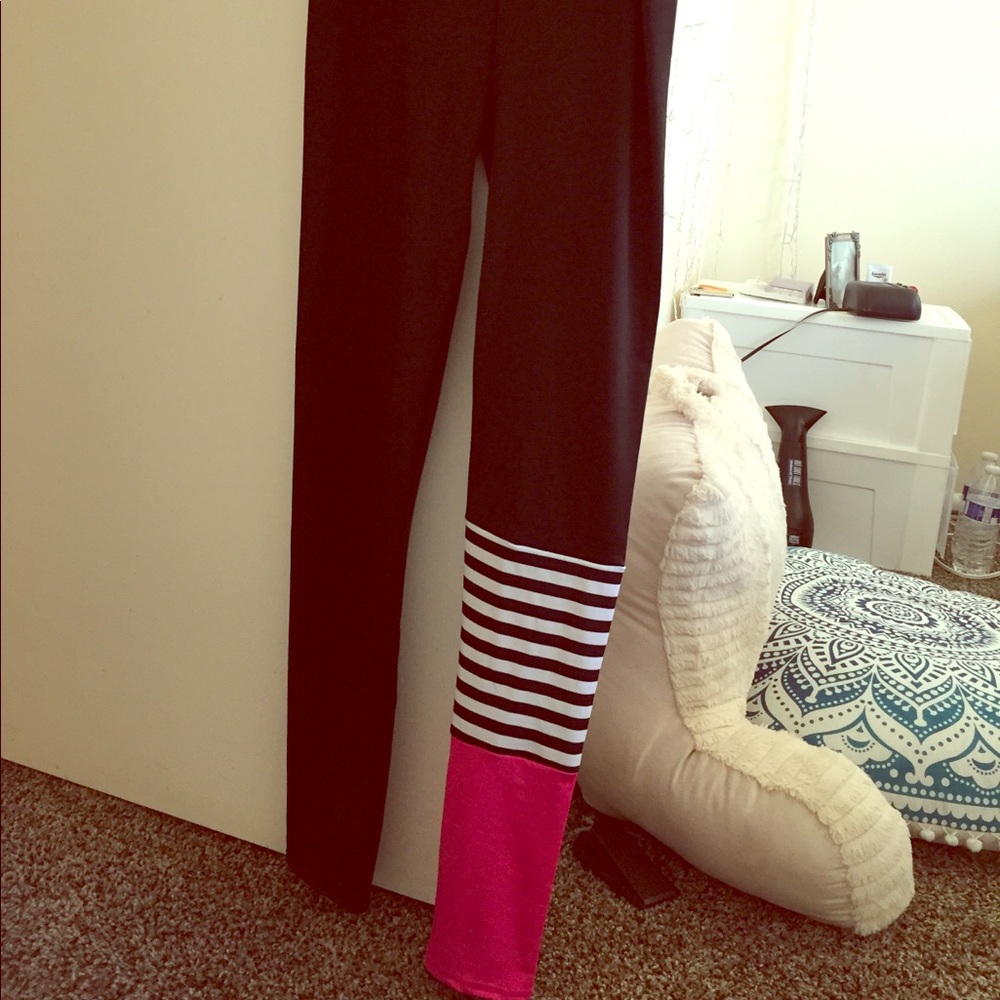 Black, brand new cute leggings